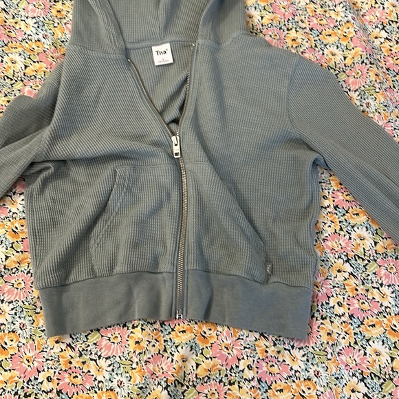 TNA crop zip up - Picture 3 of 3